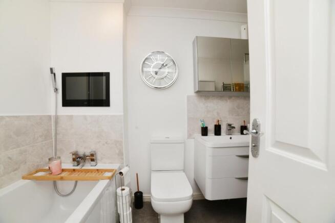 Photo 12