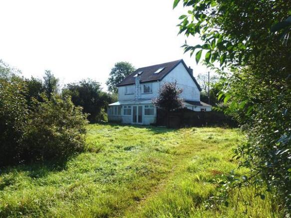 DETACHED OUTBUILDING