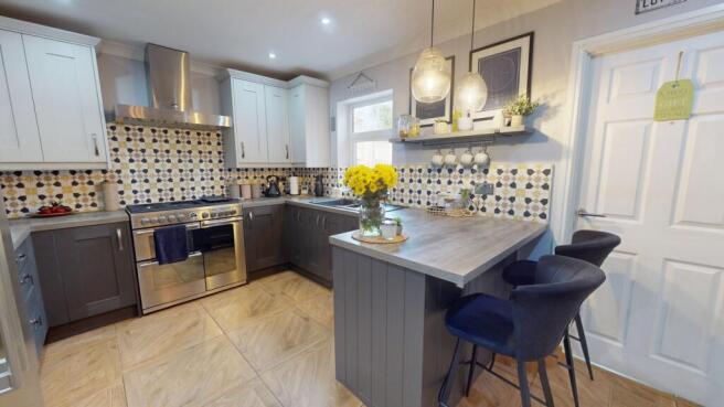 4 bed Detached Bungalow for sale Image 5