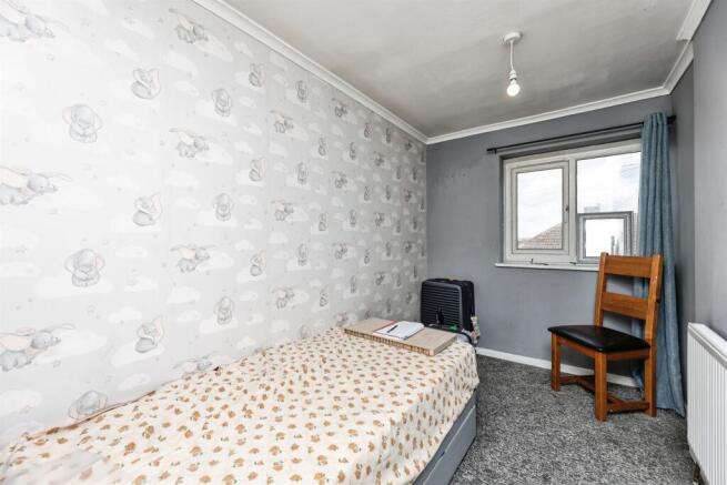 3 bed Semi-Detached for sale Image 8