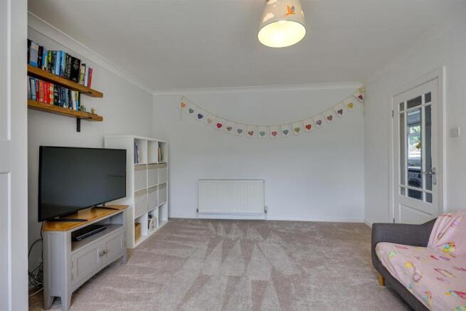 3 bed Detached for sale Image 8