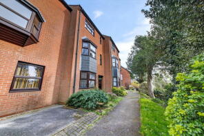 2, Poplars Court, Market Harborough LE16 7BU