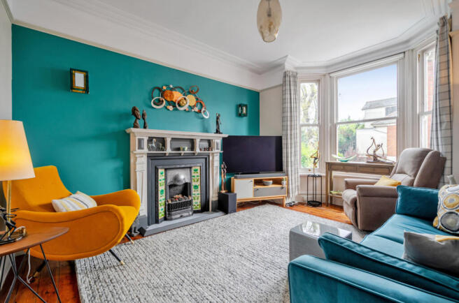 1439580-13-69d7e5...