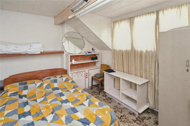 2 bed Terraced for sale Image 8