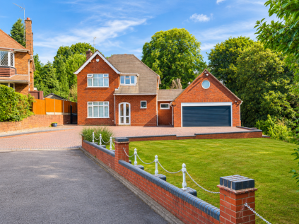Elizabeth Grove, Oakham, Dudley