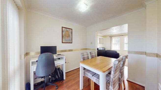 Melville Close Dining Room