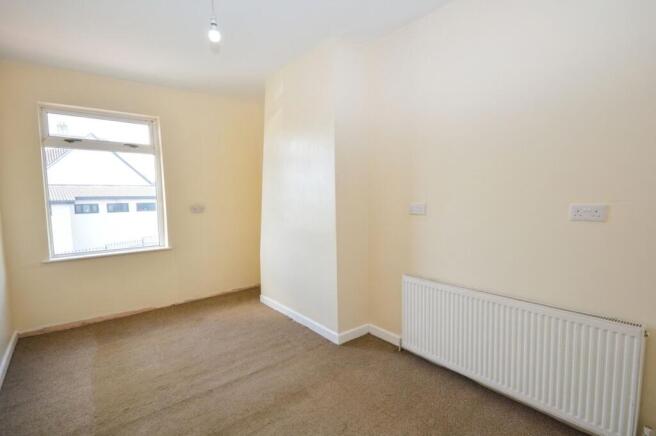 3 bed Terraced to rent Image 5