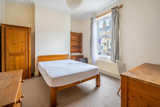 4 bed Terraced for sale Image 11