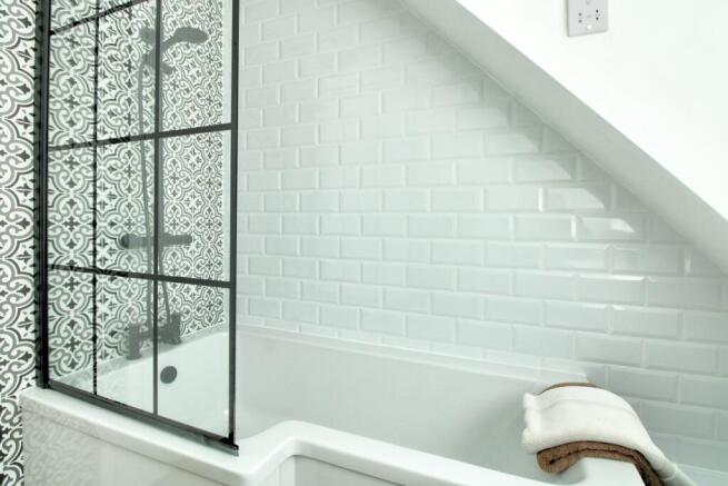 New suite with shower bath
