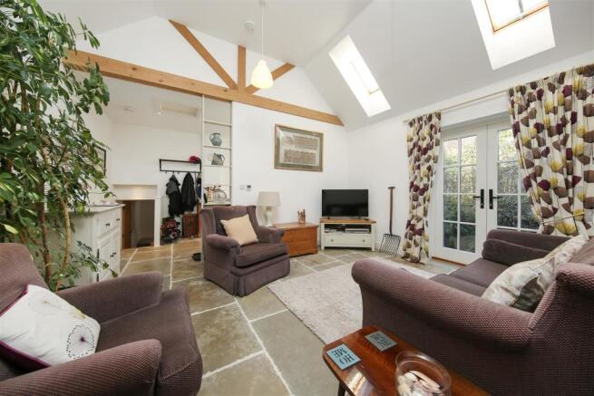 Living Room.jpg
