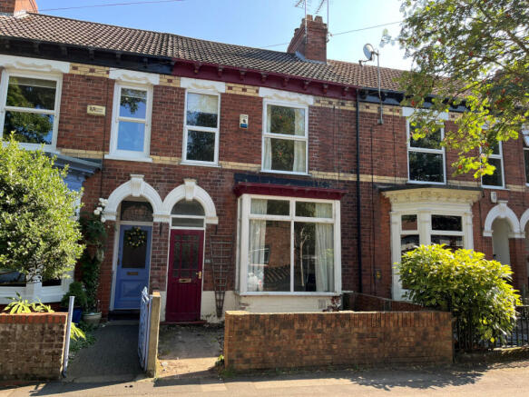 3 Bedroom Terraced for Sale