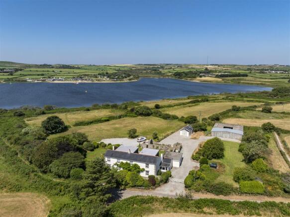 Tresevern-House_aerials-12.jpg