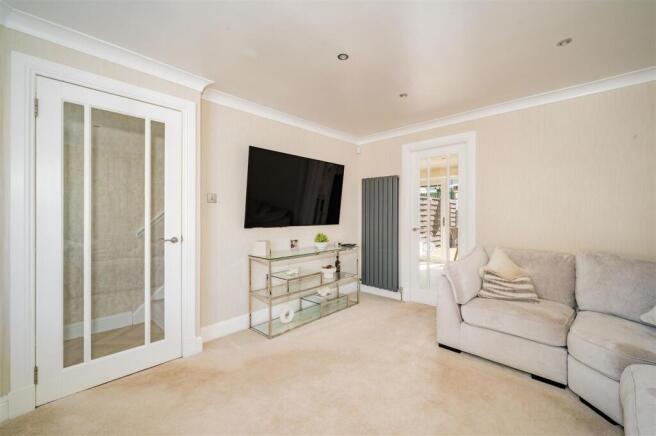10 Carnbane Drive BF-3.jpg