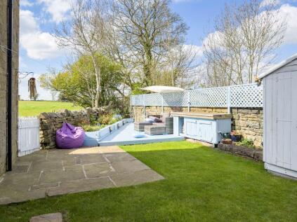 Rose Petal Cottage, Wyke, BD12 8ER