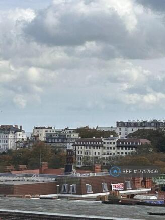 1 bed Flat to rent Image 12