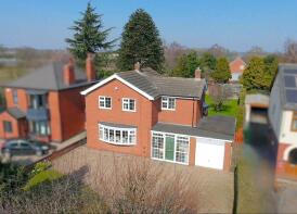 Hawthorns, Mosham Road, Blaxton, Doncaster DN9 3AZ