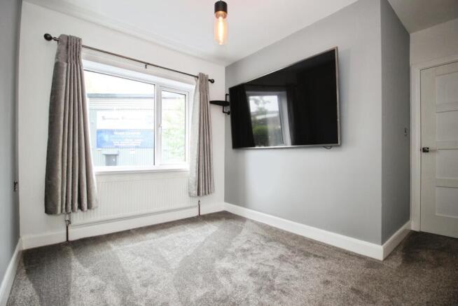 3 bed Semi-Detached for sale Image 11