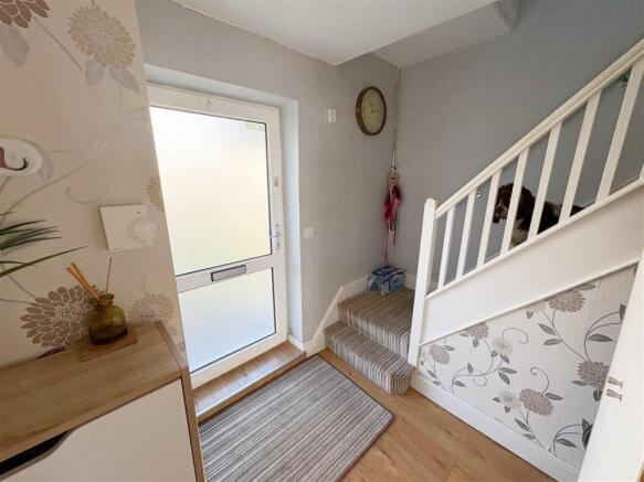 Hallway and stairs.jpg