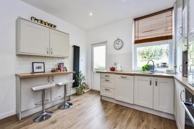 3 bed Terraced for sale Image 5