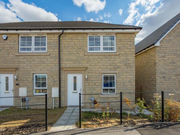2 bed Semi-Detached for sale Image 2