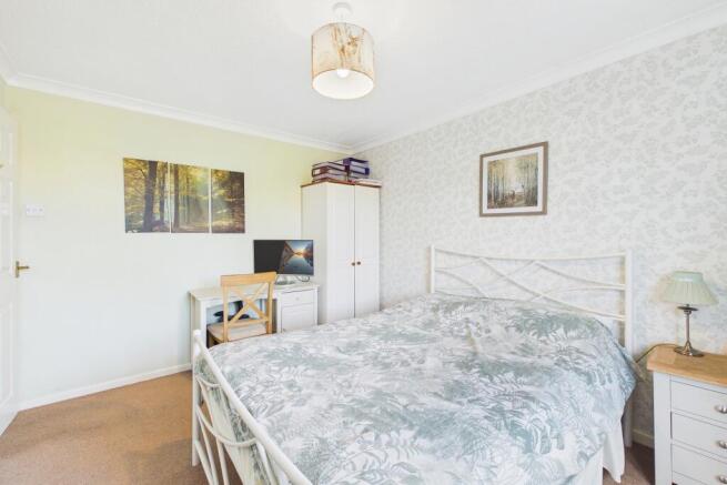 2 bed Semi-Detached Bungalow for sale Image 9