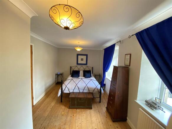 bedroom 1,.jpg