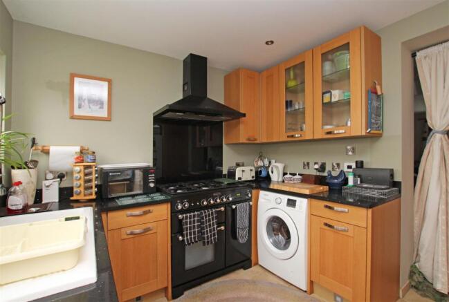 43GW - Kitchen 2.jpg
