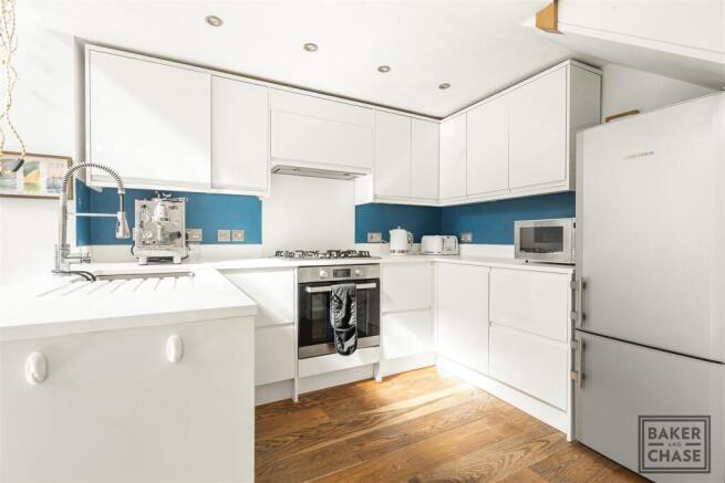 Open plan lounge/kitchen