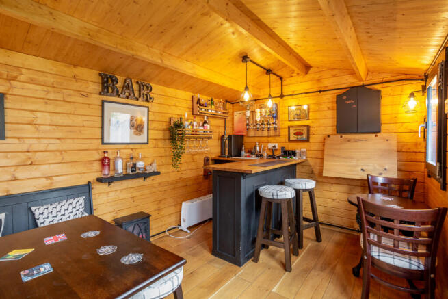 Garden Bar