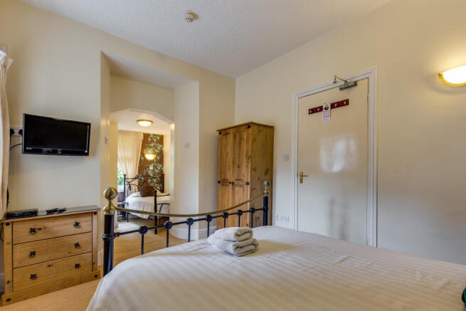 Letting Bedroom 1...