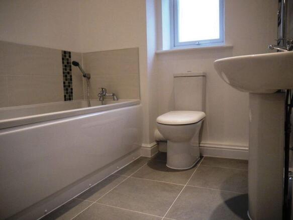 Photo 10