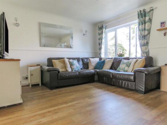 Lounge Area.JPG