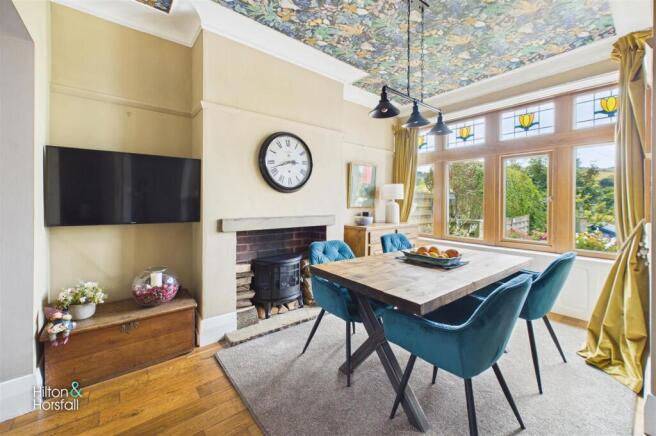 5 bed Semi-Detached for sale Image 6