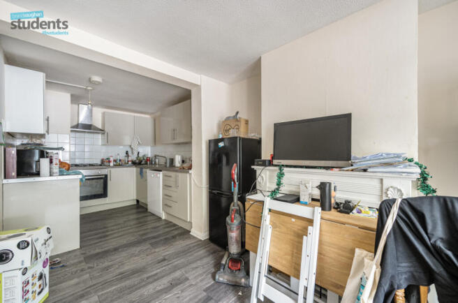 ba9b43e8-0926-404...