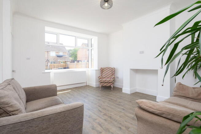 5 bed Semi-Detached for sale Image 11