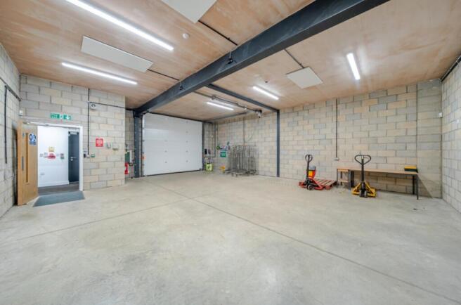 1389483-5-693aa690dcb8a