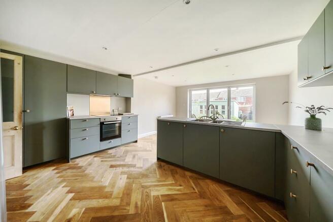 Kitchen/Dining Area