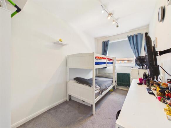 4 bed Semi-Detached for sale Image 10