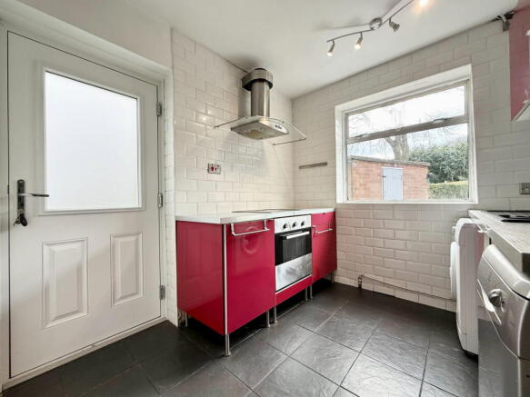 2 bed Semi-Detached for sale Image 9