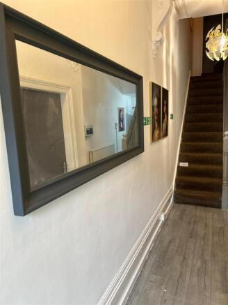 6 bed House Share to rent Image 5