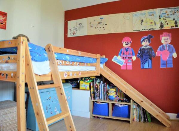 Photo 16