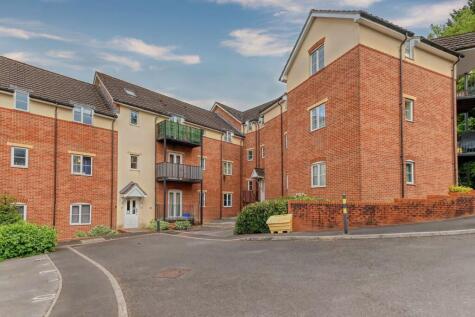Dashwood Avenue, High Wycombe, Buckinghamshire, HP12