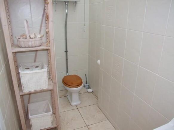 Shower room/w.c