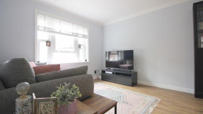 1 bed Flat to rent Image 5