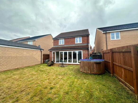 3 bed Detached for sale Image 8