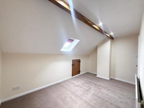 4 bed Terraced to rent Image 12