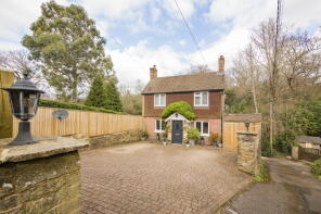 Hazel Grove, Coopers Lane, Crowborough TN6 1SG