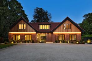 Little Acre, Finch Lane, Amersham HP7 9ND
