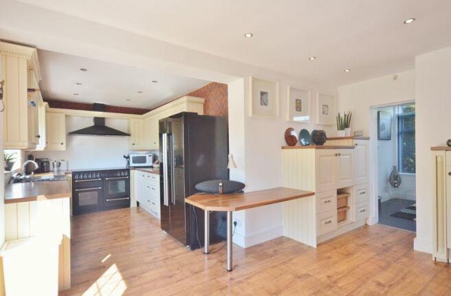 Kitchen/breakf...