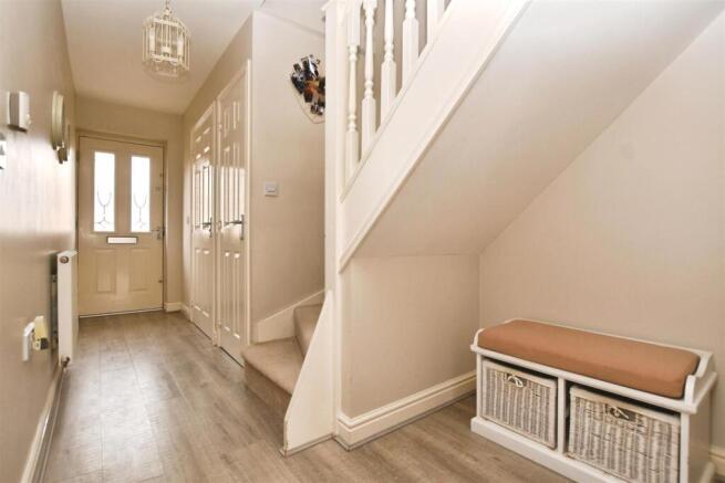 4 bed Detached for sale Image 5